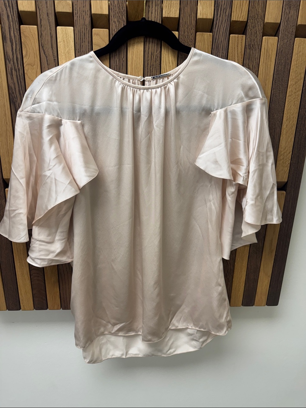 Elie Tahari 100% Silk Ivory Flutter Sleeve Blouse, size S